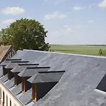 Manoir De & & Restaurant Surville (Eure)