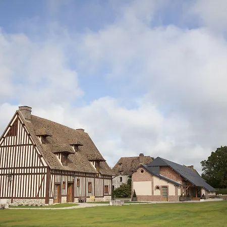 فندق Manoir De & & Restaurant 4*
