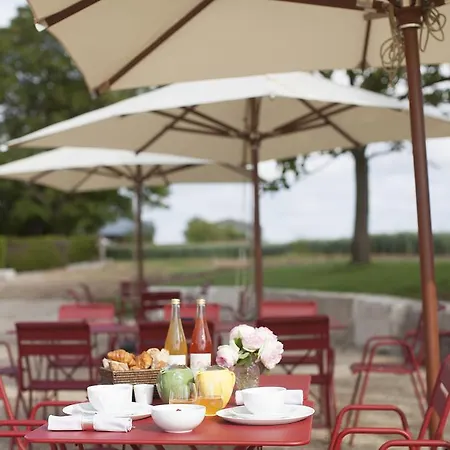 Manoir De & & Restaurant 4*