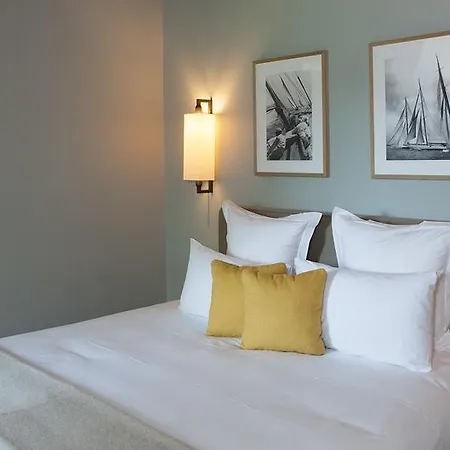 Hotel Manoir De Surville (Eure)