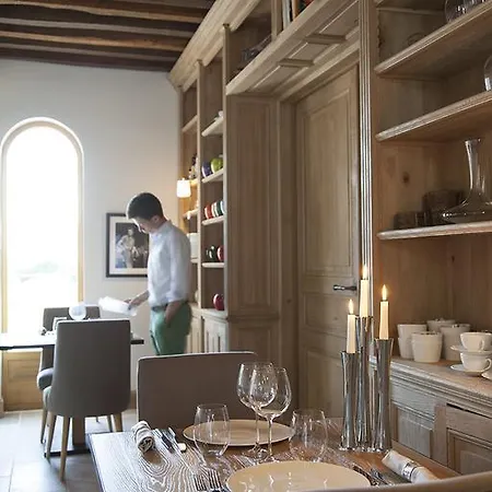 Manoir De Surville 호텔