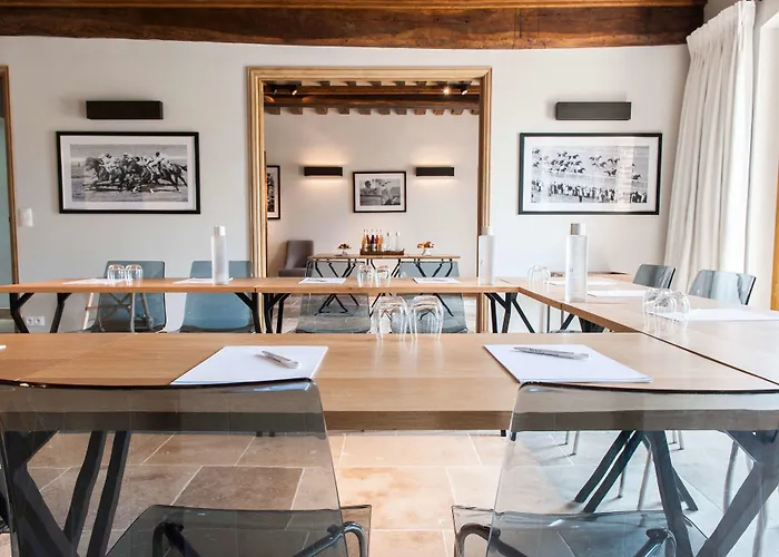 Manoir De Surville Отель